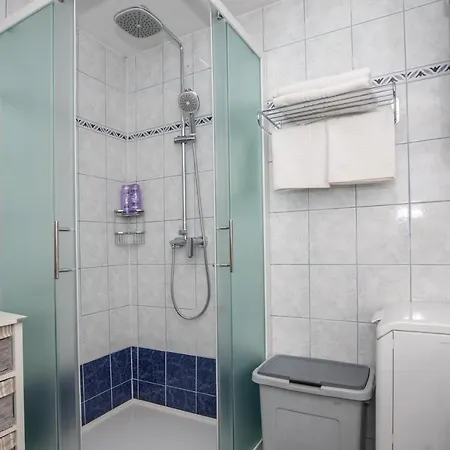 Splitstay - Spacious & Peaceful, 15 Min Walk To Old Town Apartament Split