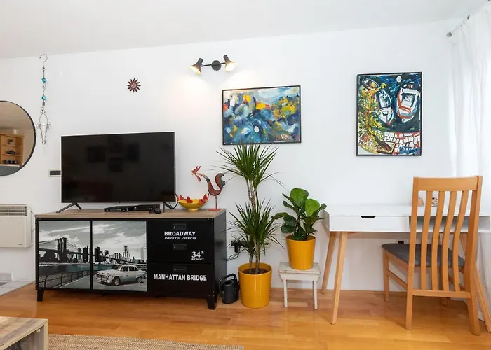 Splitstay - Spacious & Peaceful, 15 Min Walk To Old Town Apartamento *