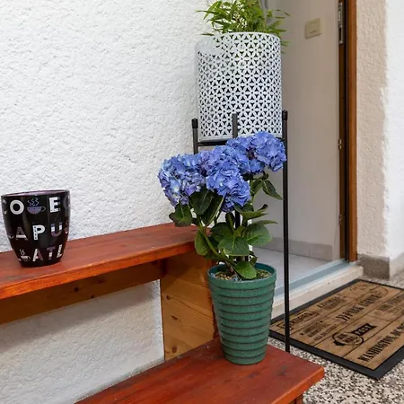 Spacious - Balcony & Near Old Town Apartamento Split